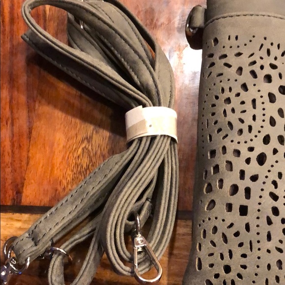 Super fun gray Crossbody little gray bag! - Picture 7 of 7